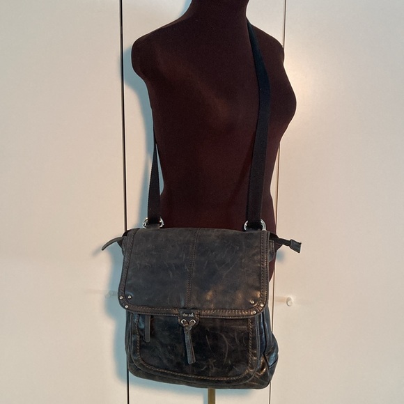 The sak leather Ventura convertible crossbody backpack charcoal smooth cowhide - Picture 5 of 17